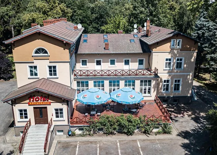 Dworek Brodowo Restauracja Hotel Przyjecia