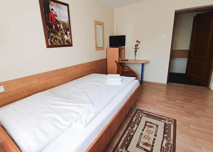 Dworek Brodowo Restauracja Hotel Przyjecia